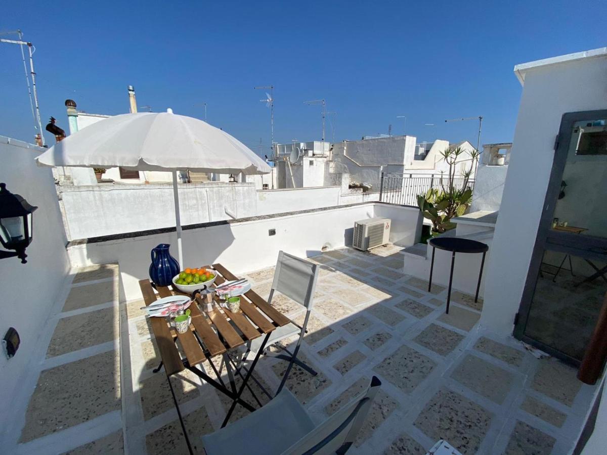 Cozy House In Ostuni With Panoramic Terraces Apartment Exterior photo